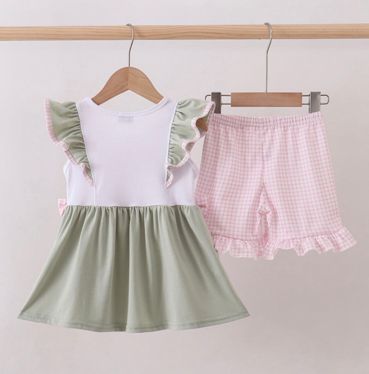 E-I-E-I-O Embroidery Ruffle Shorts Set