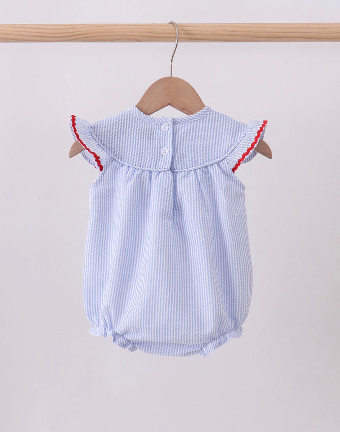 Patriotic embroidery sis bubble